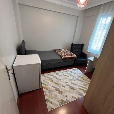 Kadikoy Yeldegirmeni Rahat * 伊斯坦布尔