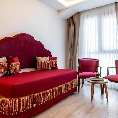Carina Gold And Restaurant Стамбул
