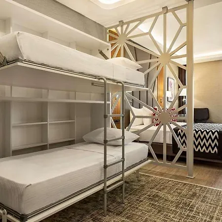 Hotel Ramada Encore Sisli *