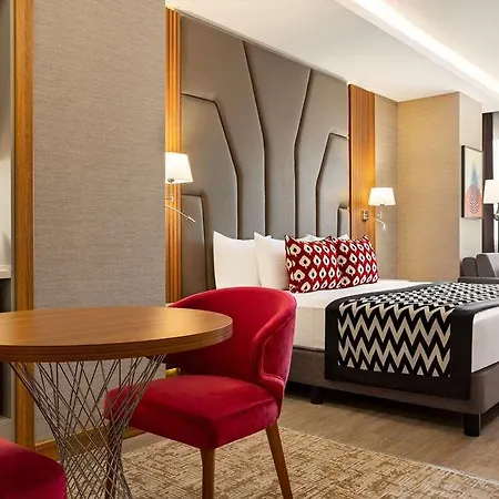 Hotel Ramada Encore Sisli