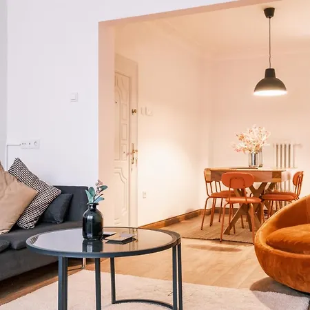 Apartment Flat With Closed Balcony 5 Min To Citys Nisantasi *