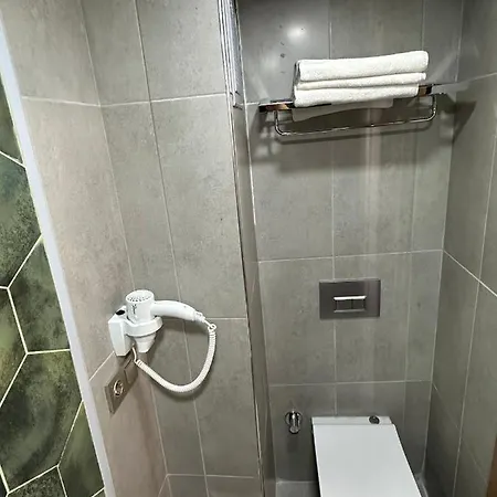 Hotel Marista *