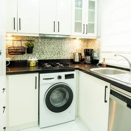 Charming Bagdat Avenue Hideaway, Near Marina Istanbul