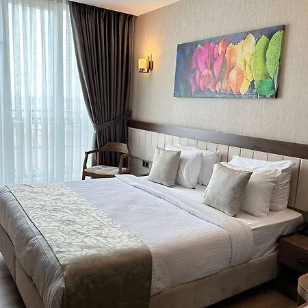 Operla Airport Hotels, Tm *