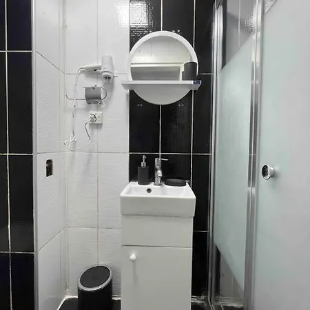 Amuer 7 * Istanbul