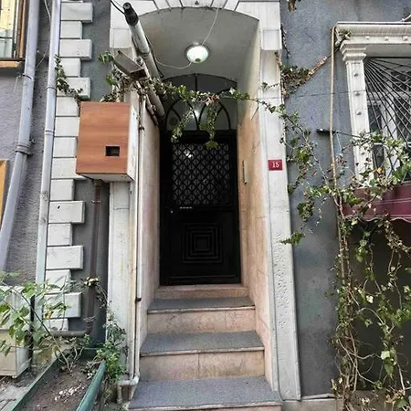 Amuer 7 Istanbul