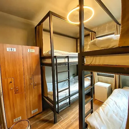 Nomad Karakoey * Istanbul