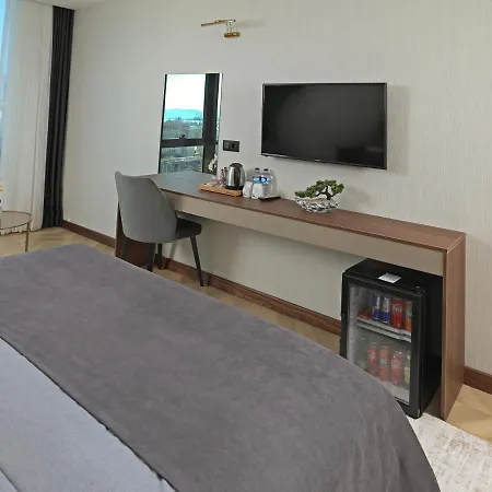 Hotel Moncher 4*