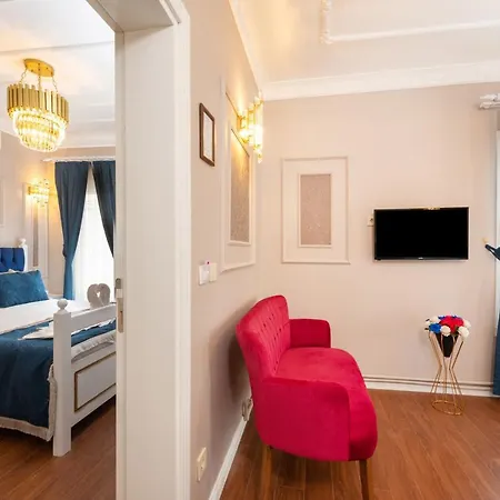 Begonville Corner Hotel *