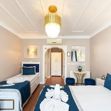 Begonville Corner * Istanbul