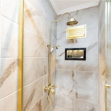 Begonville Corner Istanbul