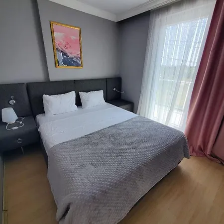 5 Mins To Airport Private Bed & Breakfast Istanbul
