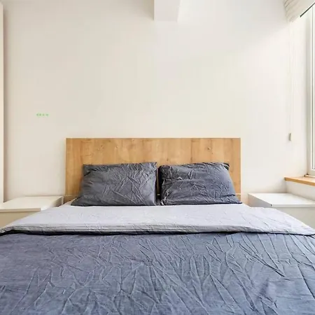 アパート 4 Bedroom Spacious In Nisantasi