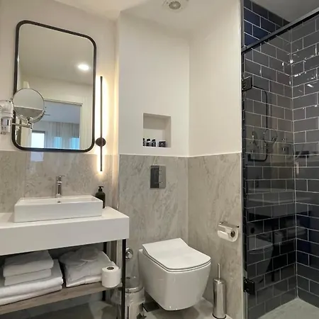 Mona Bosphorus Hotel 4*