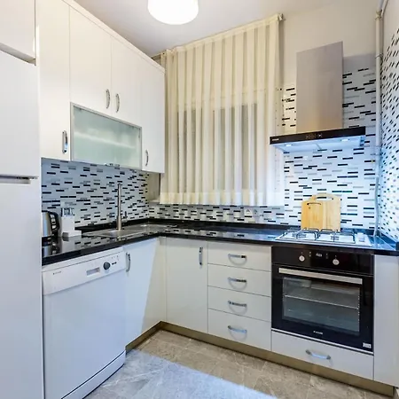 Central Flat Near Top Attractions In Nisantasi Apartment