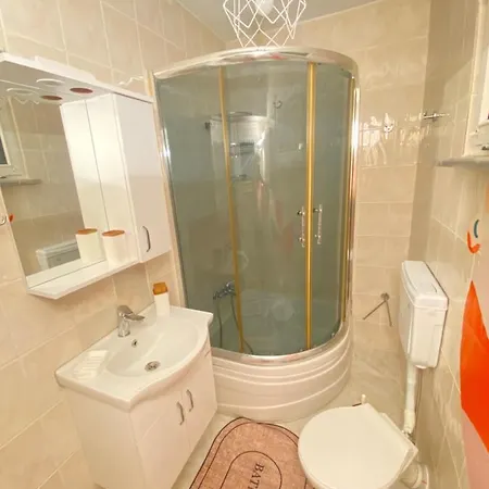 Apartment Stylish 2 Bedrooms 1 Lounge Flat In Kadikoey *