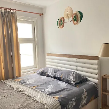 Apartment Stylish 2 Bedrooms 1 Lounge Flat In Kadikoey Istanbul