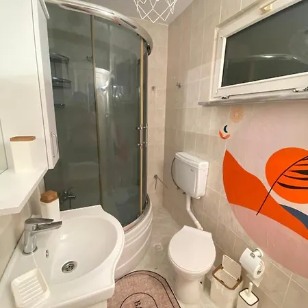 Apartment Stylish 2 Bedrooms 1 Lounge Flat In Kadikoey Istanbul
