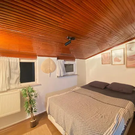 Stylish 2 Bedrooms 1 Lounge Flat In Kadikoey Istanbul