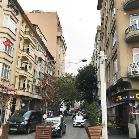My Fabulous Trendy In Taksim Square * Istanbul