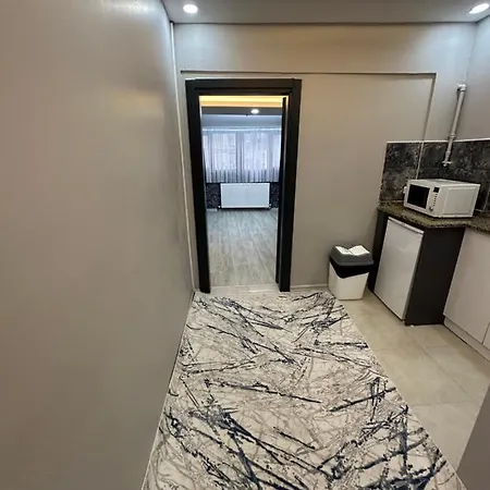 Apartment The Square 30 *