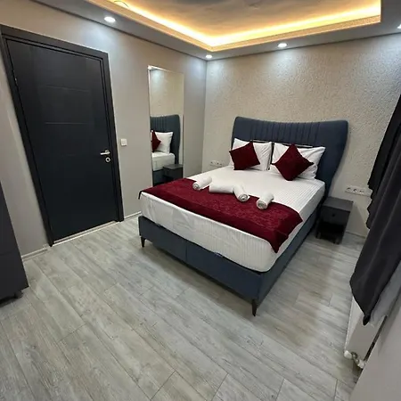 Apartment The Square 30 *