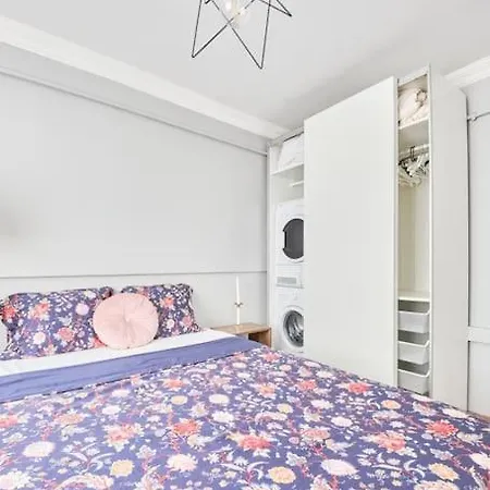 Apartman A Flat In The Center With Terrace