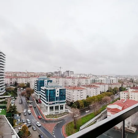 Lux W Balcony 1 Min To Metro In Merter Istanbul