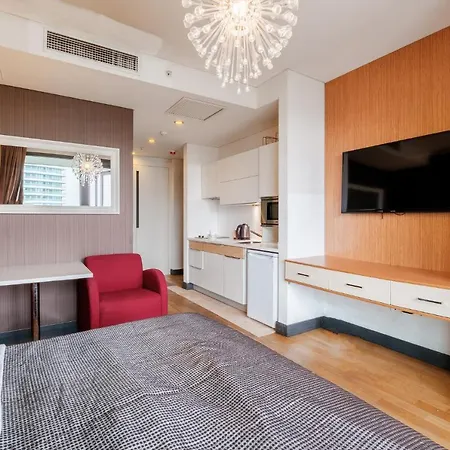 Lux W Balcony 1 Min To Metro In Merter Apartment *