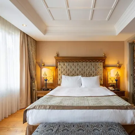 The Central Palace Taksim Hotel 4*