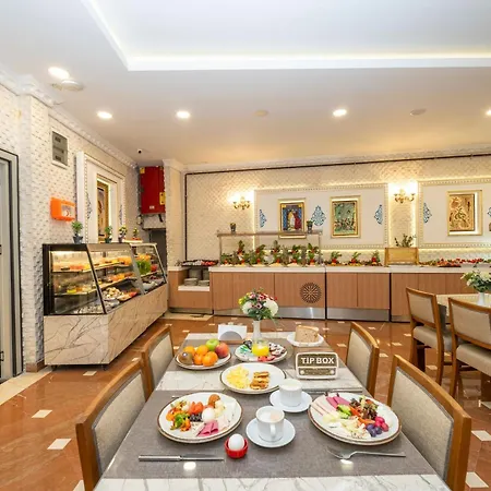 Hotel The Byzantium & Spa 4*
