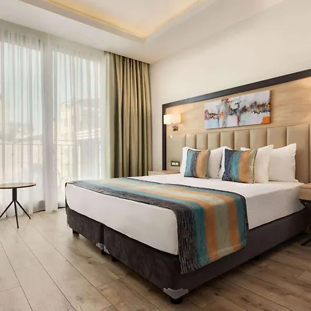 מלון Ramada Encore By Wyndham Basin Express איסטמבול