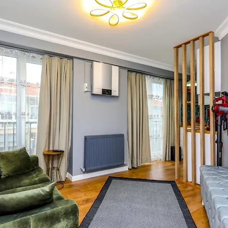 Apartment Lovely Flat 500 M To Uskudar Ferry Station *