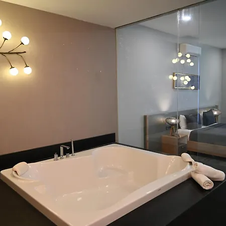 Agora Apartmanhotel