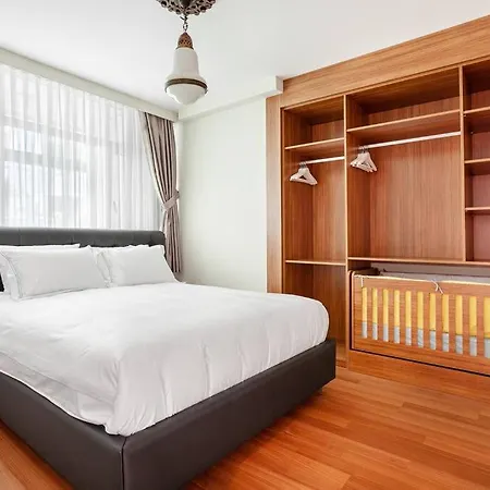 Signature Luxury At Galataport / Emre 11 Daire