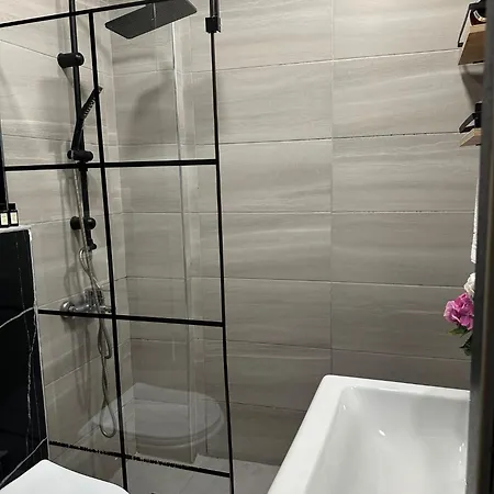 Apart Otel Vip Ortakoy