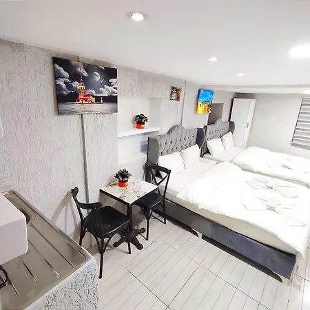 Taksim Luxurious Center Apartment
