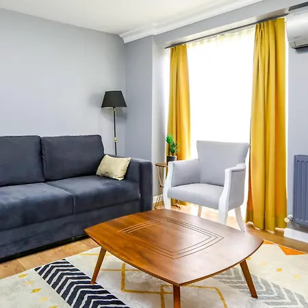 Lovely Flat 500 M To Uskudar Ferry Station Istanbul