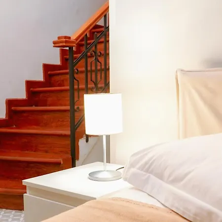 Duplex Gem Near Taksim & Galata Port Holiday home *