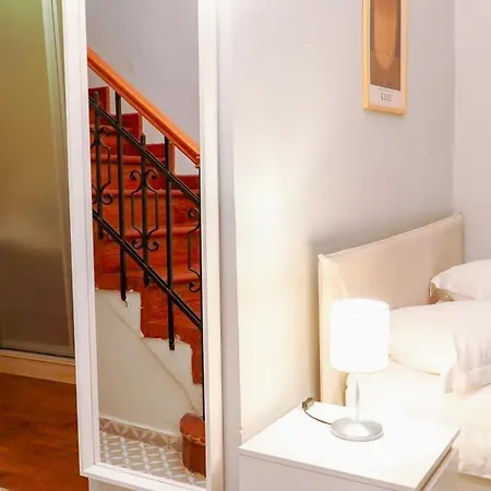 Duplex Gem Near Taksim & Galata Port Holiday home Istanbul