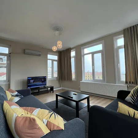Apartment Imperial Suits
