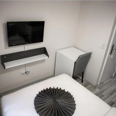 Hotel Hotels And Suites Platine *