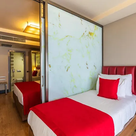 Ramada By Wyndham Pera Taksim