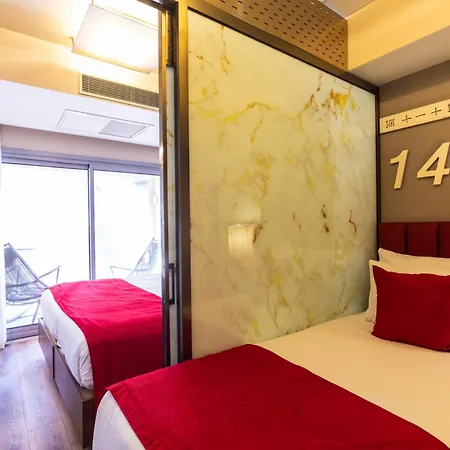 מלון Ramada By Wyndham Pera Taksim 5*
