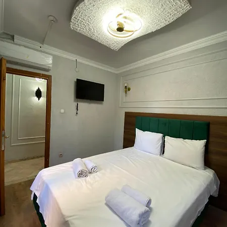 Отель Aruna Boutique 4*