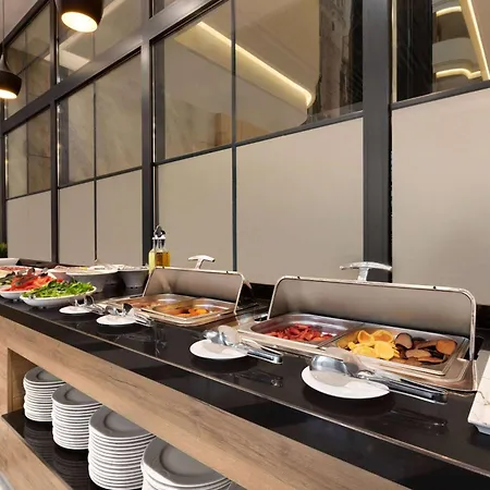 Ramada Encore By Wyndham Basin Express מלון איסטמבול