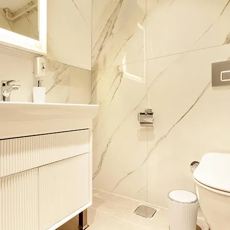 Bellavia Deluxe Apartment *