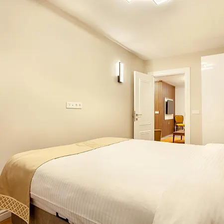 Bellavia Deluxe * Istanbul