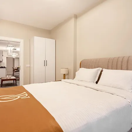 Bellavia Deluxe Apartment *