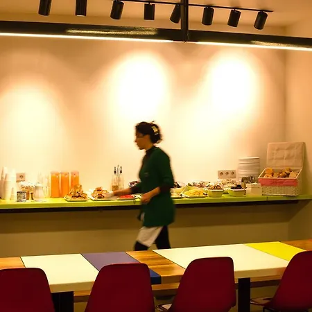 호텔 골든 로얄 4*